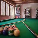 Alpine Base - Adults Only Vandrerhjem Lauterbrunnen