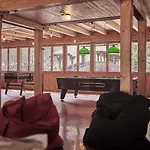 Alpine Base - Adults Only Vandrerhjem Lauterbrunnen