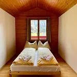 Alpine Base - Adults Only Vandrerhjem Lauterbrunnen