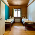 Alpine Base - Adults Only Vandrerhjem Lauterbrunnen