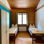 Alpine Base - Adults Only Lauterbrunnen