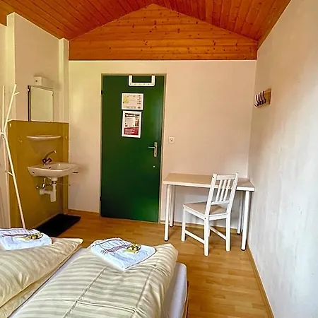 بيت شباب Alpine Base - Adults Only