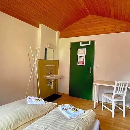 Alpine Base - Adults Only * لوتربرونن