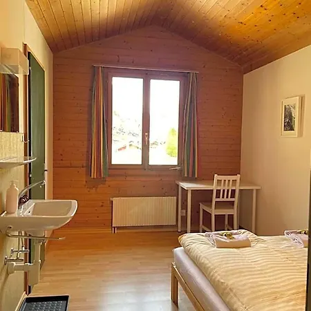 Alpine Base - Adults Only بيت شباب