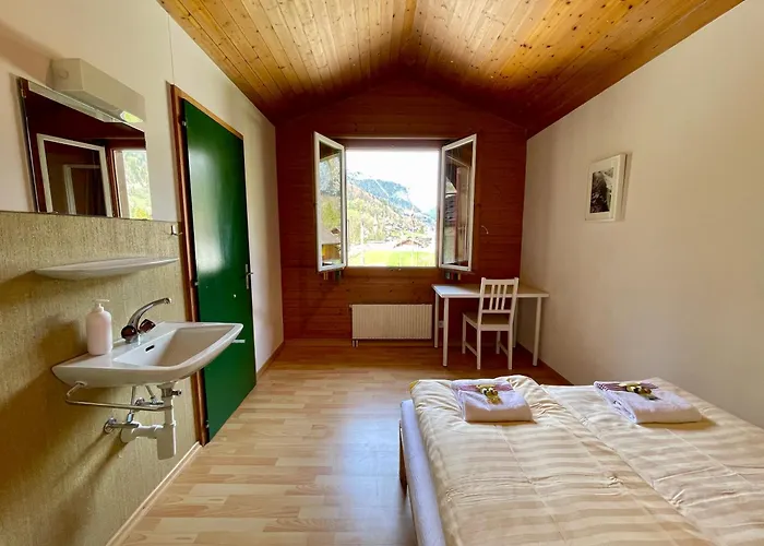 Hostel Alpine Base - Adults Only Lauterbrunnen