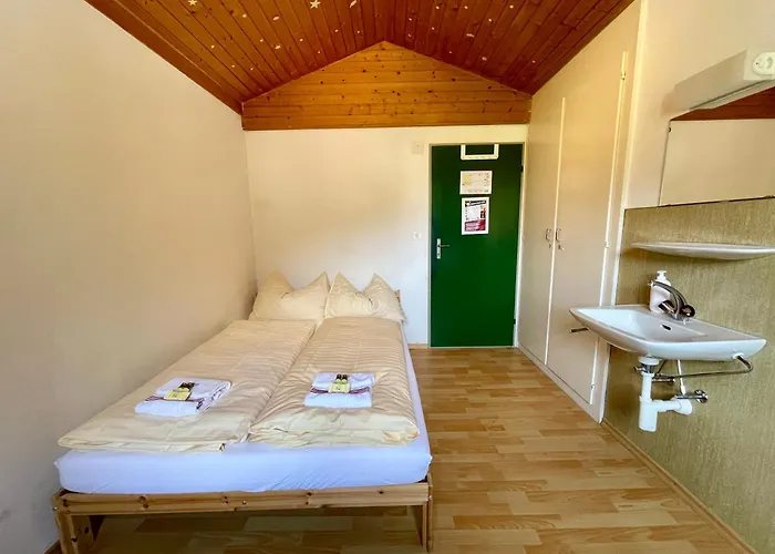 Alpine Base - Adults Only * Lauterbrunnen