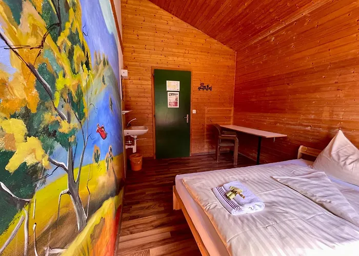 Alpine Base - Adults Only Lauterbrunnen