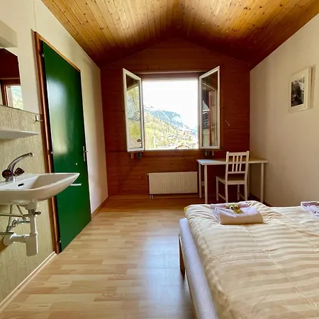 Alpine Base - Adults Only Hostel *