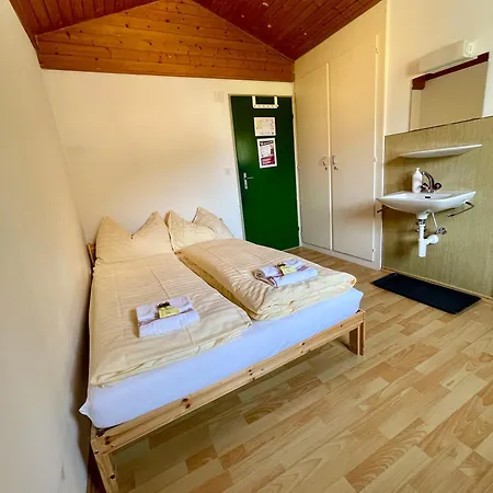 Hostel Alpine Base - Adults Only Lauterbrunnen
