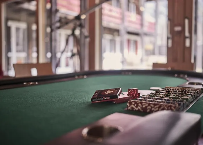 Alpine Base - Adults Only ラウターブルンネン